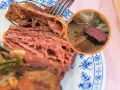 Wytrawny seitan, co to jest? Mięso roślinne o włóknistej strukturze, przypominające szarpane mięso. Idealne dla wegan.